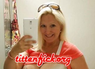 Blonde MILF mit dicken Titten